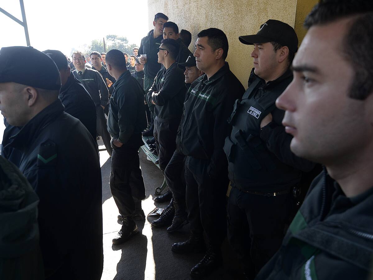 Incidencia del Covid-19 en Gendarmería es cuatro veces mayor que en FF.AA. y Carabineros
