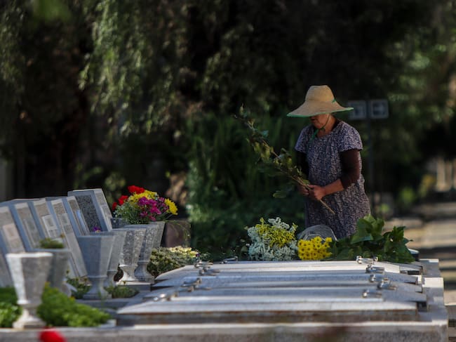Sabado 30 de octubre 2021
Recorrido por el cementerio general previo al día de todos los Santos que se realiza todos los 1 de noviembre.
Foto Juan Farias / agenciauno