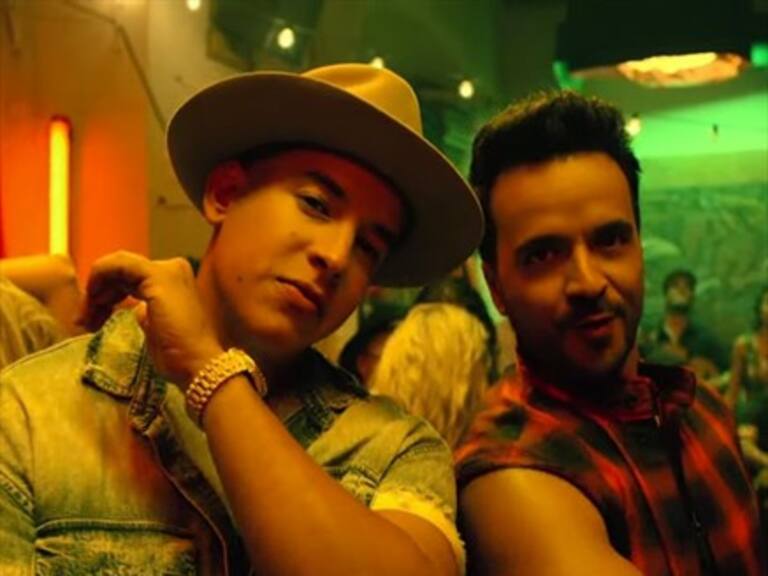 Malasia prohíbe «Despacito» por considerarla obscena