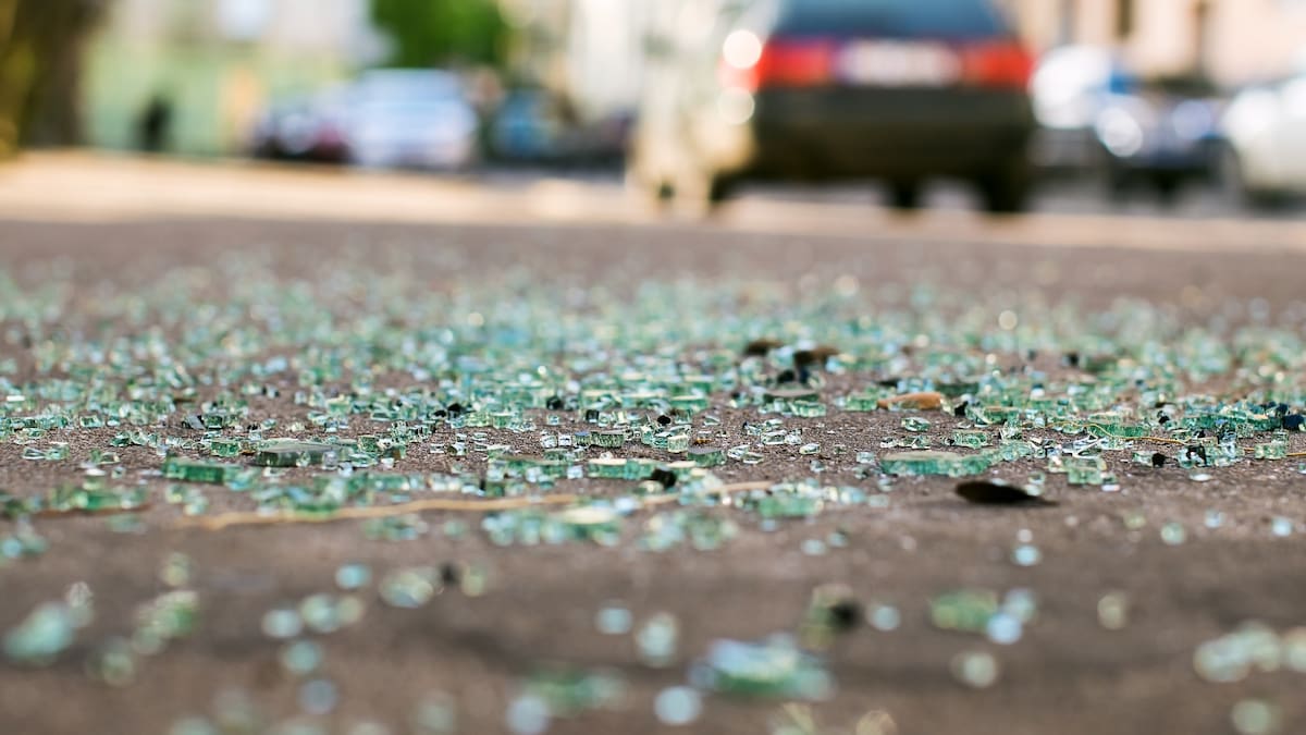 Joven muere tras estrellarse contra un árbol en Quinta Normal: investigan exceso de velocidad