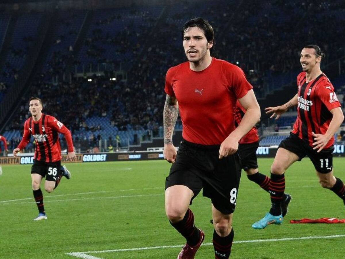 AC Milan lo terminó dando vuelta ante la Lazio y retomó la cima de la Serie A de Italia