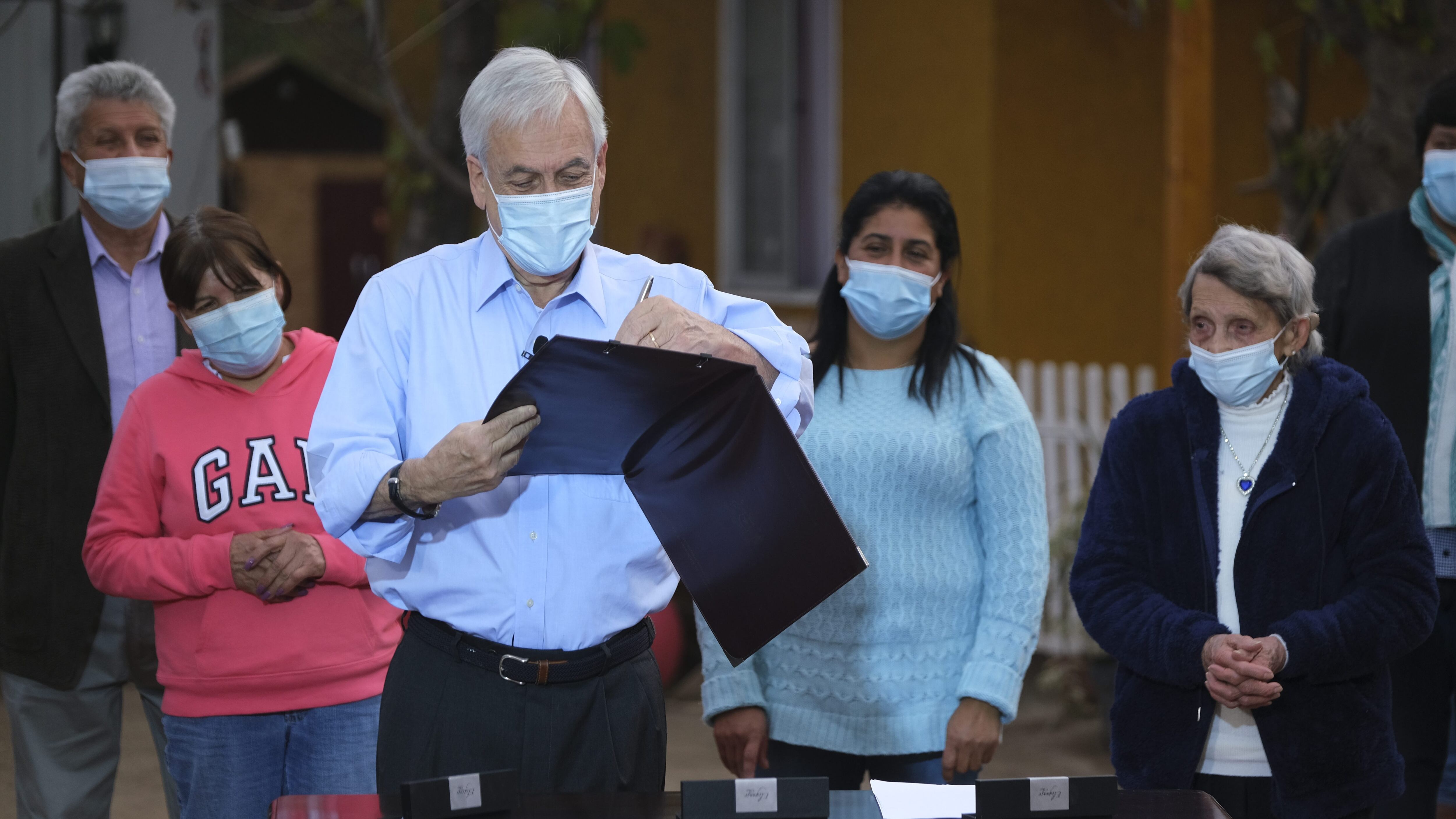 Presidente Piñera promulgó el IFE Universal