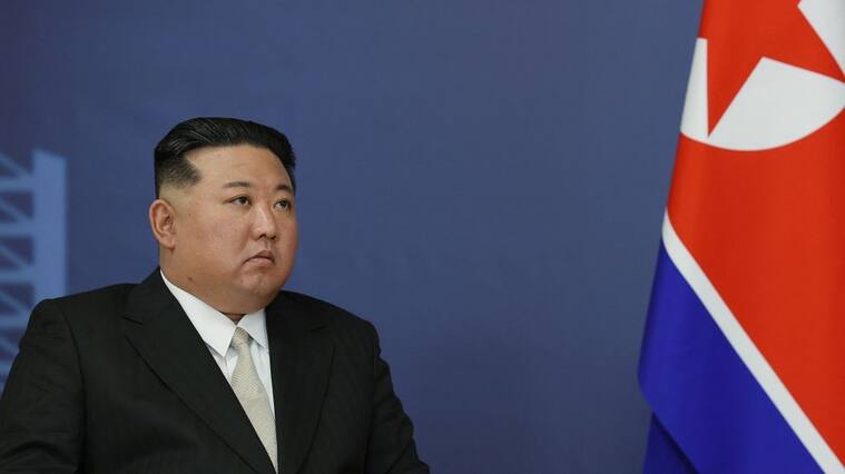 El líder supremo de Corea del Norte Kim Jong Un en un acto oficial