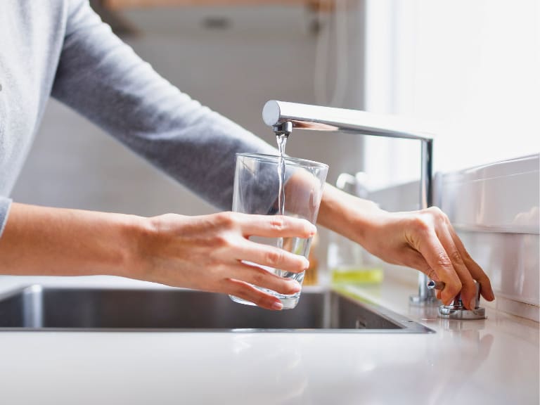 Por hasta 6 horas: corte de agua afectará a conocida comuna de Santiago este miércoles 17 de junio