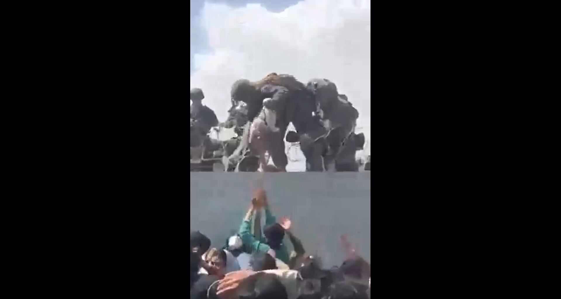Afganistán: bebé fue entregado por encima de un muro a soldados