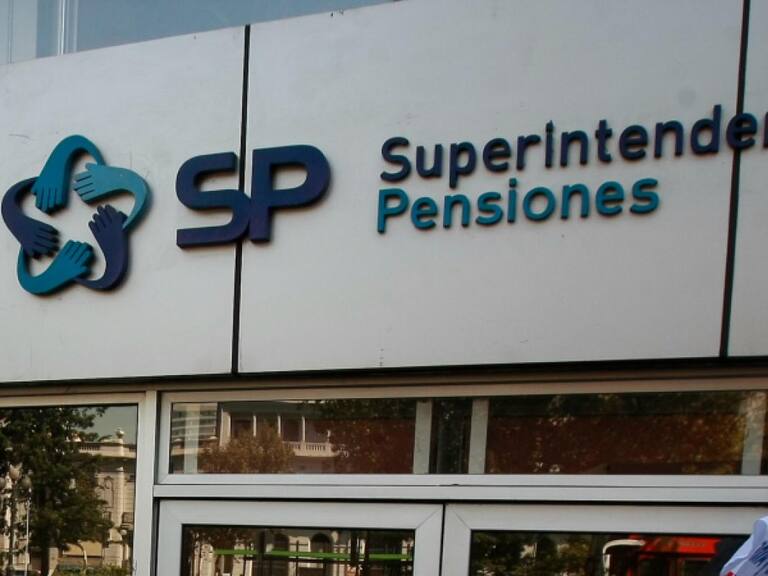 Esta AFP redujo su comisión y podría generar un considerable aumento de sueldo anual al cambiarse