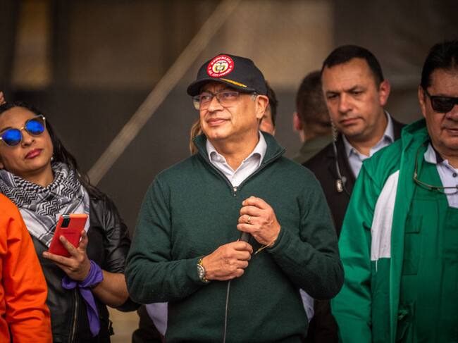 El presidente de Colombia, Gustavo Petro, da un discurso en la conmemoración del 1 de Mayo en la ciudad de Bogotá.