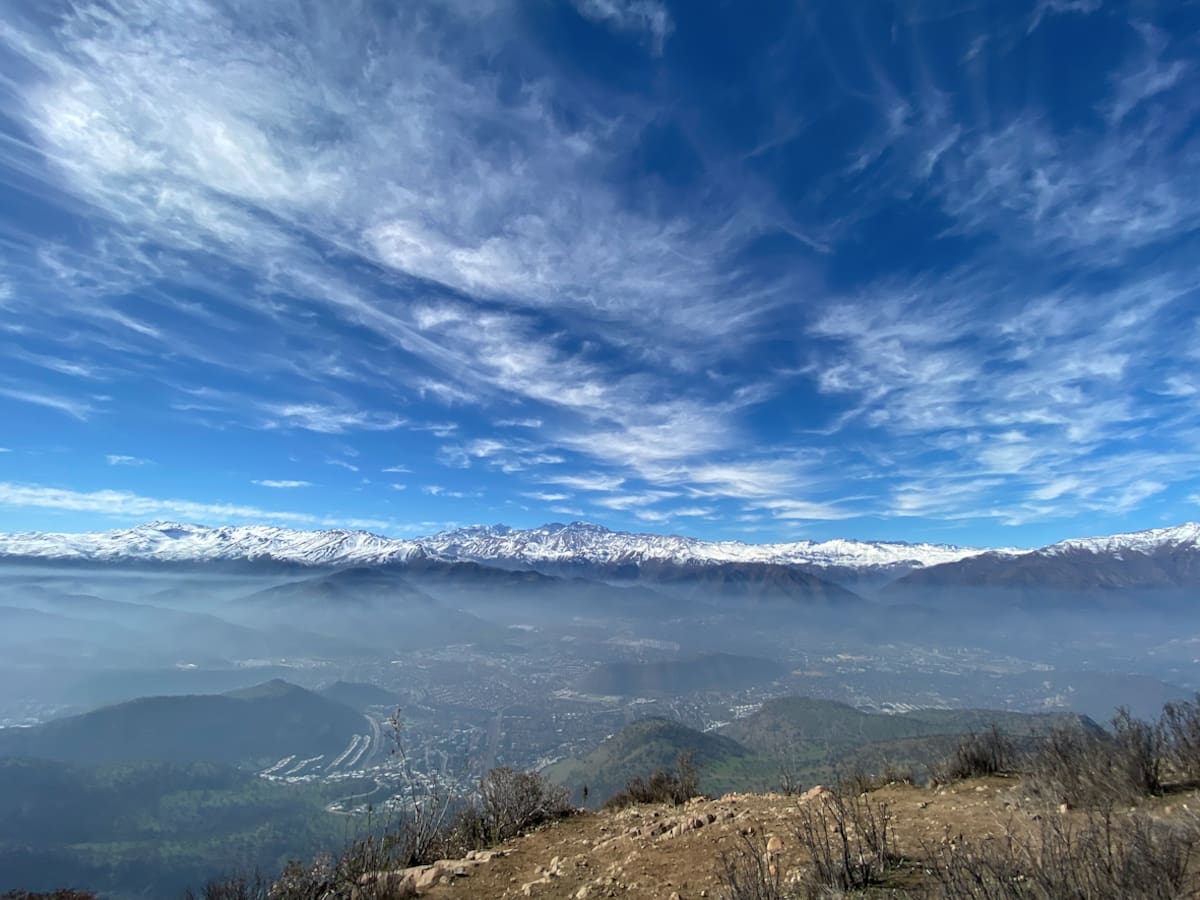 Con increíbles vistas panorámicas: estos son los 4 mejores trekkings en Santiago que no puede dejar de visitar