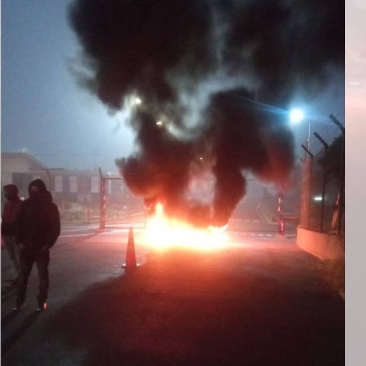 Contratistas de ENAP bloquean el ingreso a refinería de Concón y Terminal Marítimo de Quintero