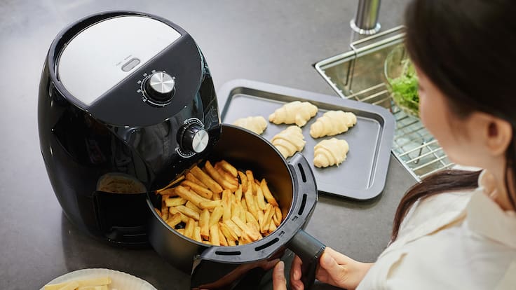¿Es realmente saludable usar freidoras de aire para cocinar? Esto es lo que responde un médico de Harvard