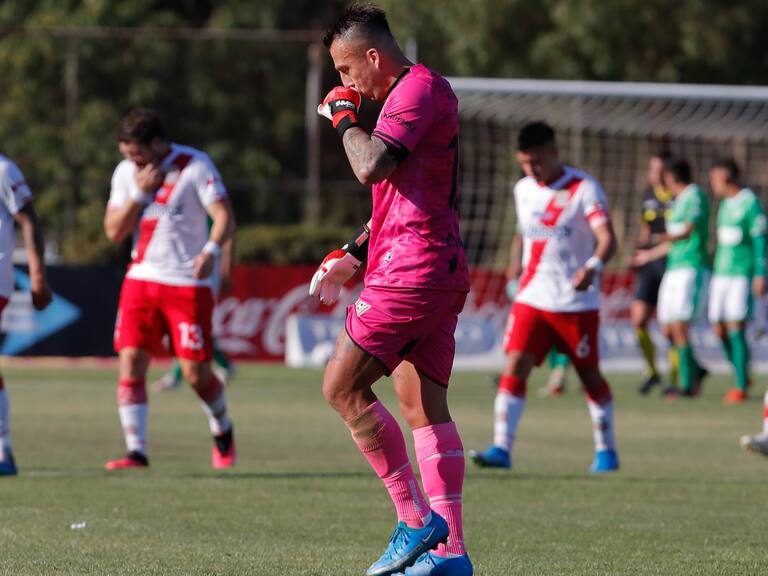 Curicó Unido renueva al experimentado portero Fabián Cerda