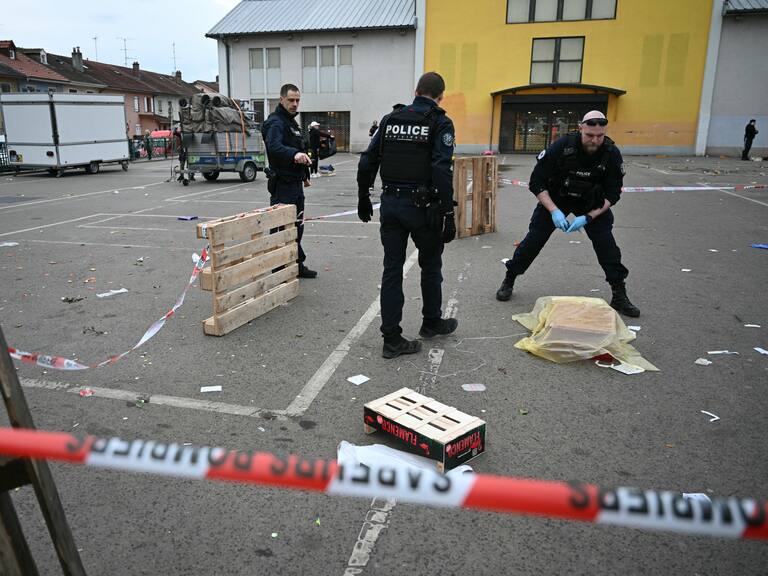 Ataque armado en Francia deja un muerto y dos policías heridos