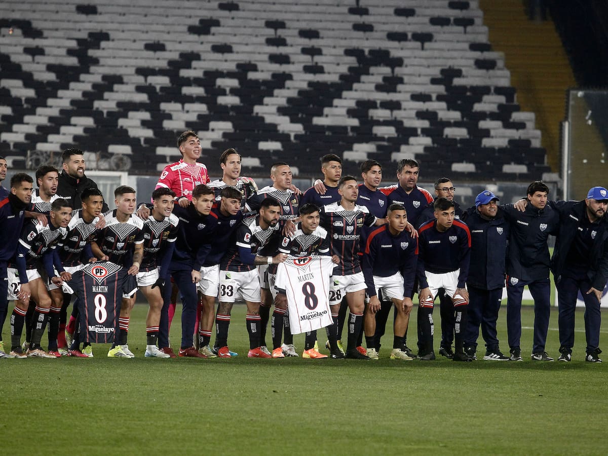 “¿Qué siento al volver al Monumental? Felicidad… Estuve diez años en Colo Colo y aquí conocí al amor de mi vida”