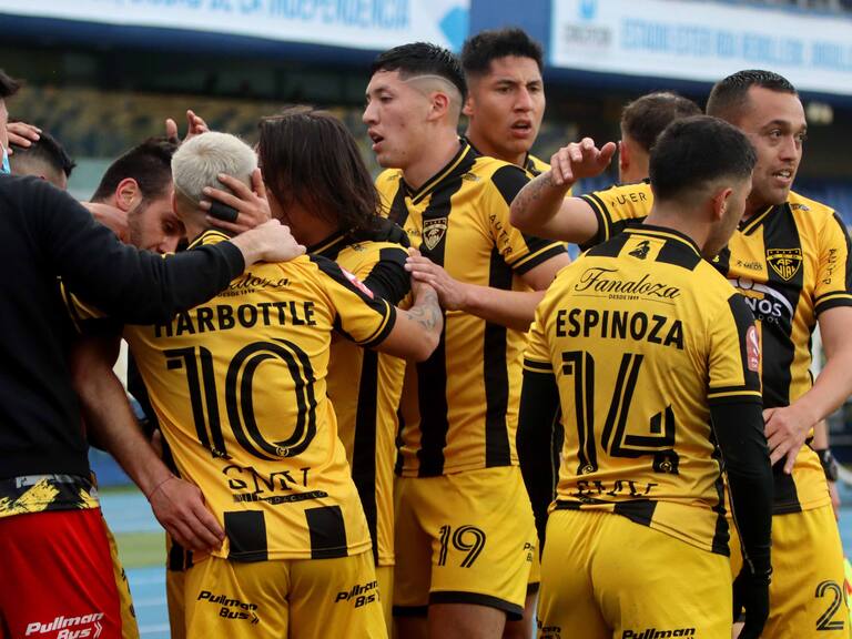 Fernández Vial fue hasta Calama, derrotó a Cobreloa y acrecentó la crisis de los loinos en la Primera B