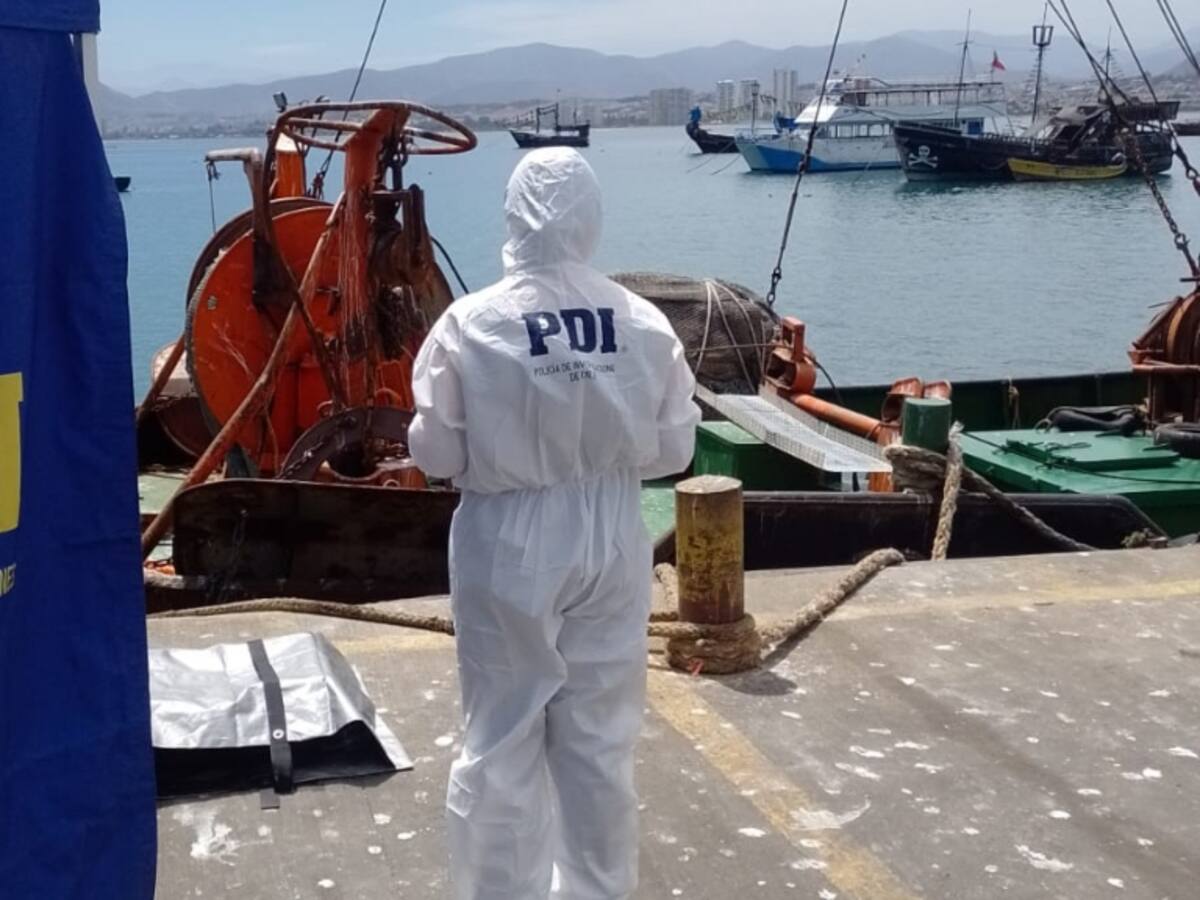 Encuentran extremidad humana flotando en puerto de Coquimbo