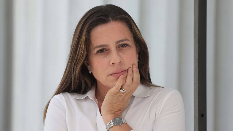 9 de febrero del 2022/SANTIAGOLa convencional Teresa Marinovic, se retira de la comisión de Derechos fundamentales y realiza un punto de prensa para explicar sus razones.
FOTO: SEBASTIAN BELTRAN GAETE/AGENCIAUNO