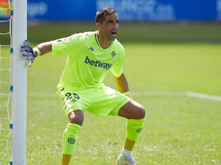 Claudio Bravo recibió una excelente noticia en España y volvería a la portería del Betis en la Europa League