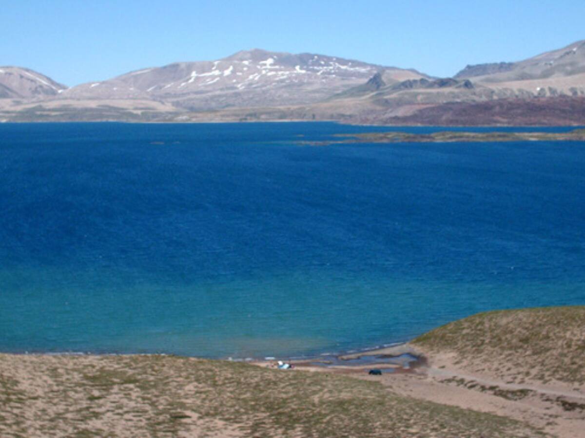Alerta por enjambre sísmico en la Laguna del Maule: “El magma quiere subir a la superficie”, advierte doctor en geofísica