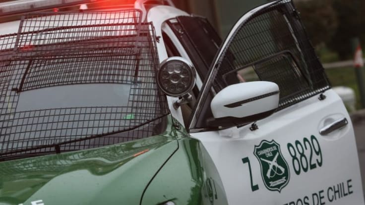 Persecución policial termina con tres menores de 16 y 17 años detenidos tras robar auto de lujo en Ñuñoa