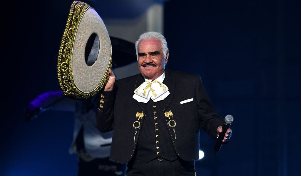 Vicente Fernández: La aplaudida estrella que se negó a un trasplante de hígado por homofobia | Getty Images