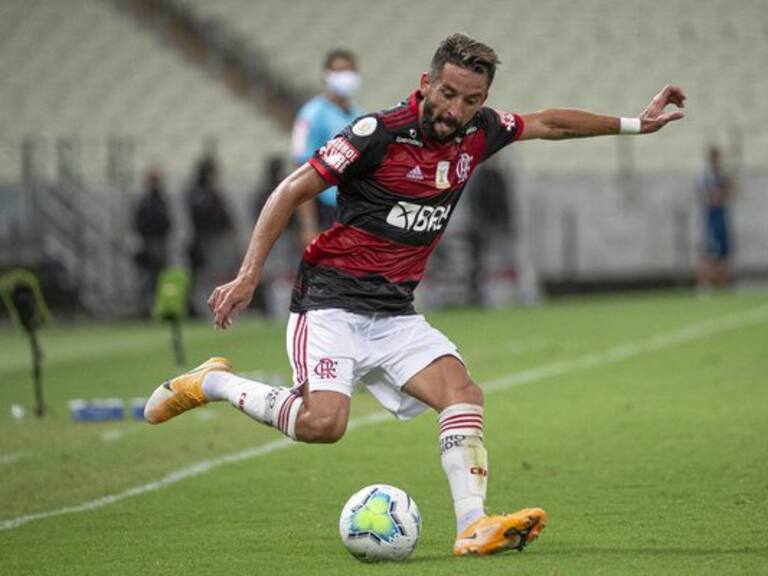 Mauricio Isla es titular en el Flamengo en la gran final de la Copa Libertadores ante el Palmeiras