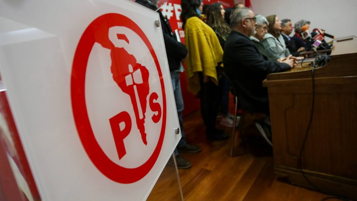 De destacar su “generosidad” a “no logró prender”: las dispares reacciones en el PS que dejó el retiro de la carrera presidencial de Paulina Vodanovic
