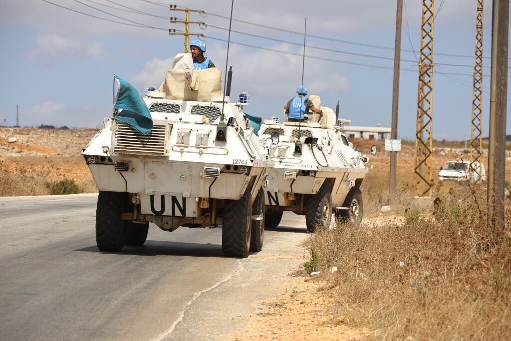 Los Cascos Azules de las Naciones Unidas desplegados en la localidad de Al Wazzani en el sur del Líbano, cerca de la frontera con territorios ocupados por Israel