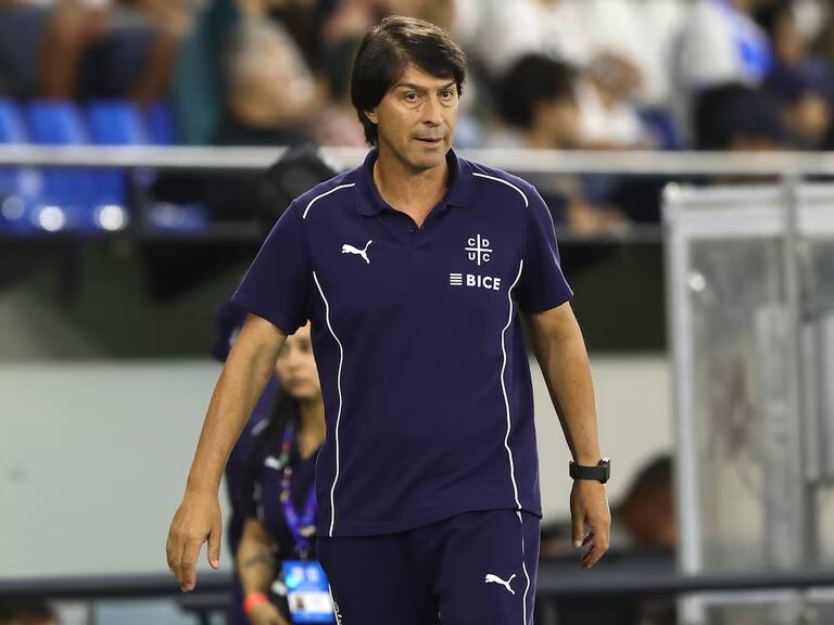 “No podemos desenfocarnos”: Daniel Garnero pide concentración en la UC con tal de abrochar el “Chile 2″.