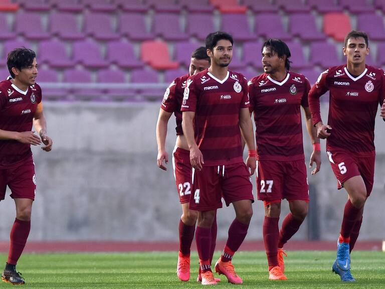 01 DE JULIO DE 2021/LA SERENAMatias Fernandez en festejo de su gol y el 1-1, durante el partido valido por la ida de los octavos de final de la Copa Chile 2021, entre Deportes La Serena y Colo Colo, disputado en el Estadio La Portada de La Serena.
FOTO: ALEJANDRO PIZARRO UBILLA/AGENCIAUNO