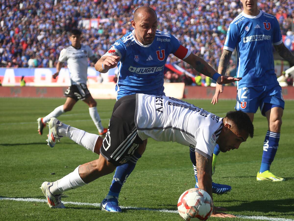 Árbitros de Venezuela y Colombia dirigirán los choques de Colo Colo y la U en Copa Libertadores