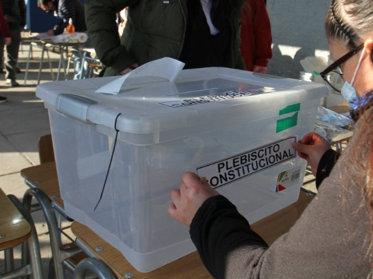 Plebiscito Constitucional: Servel revela que solo el 6,45% de las mesas fueron constituidas este sábado