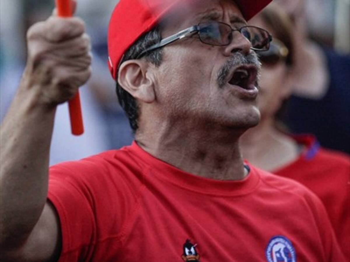 Sindicato de Escondida se abre a extender contrato vigente a 41 días de huelga