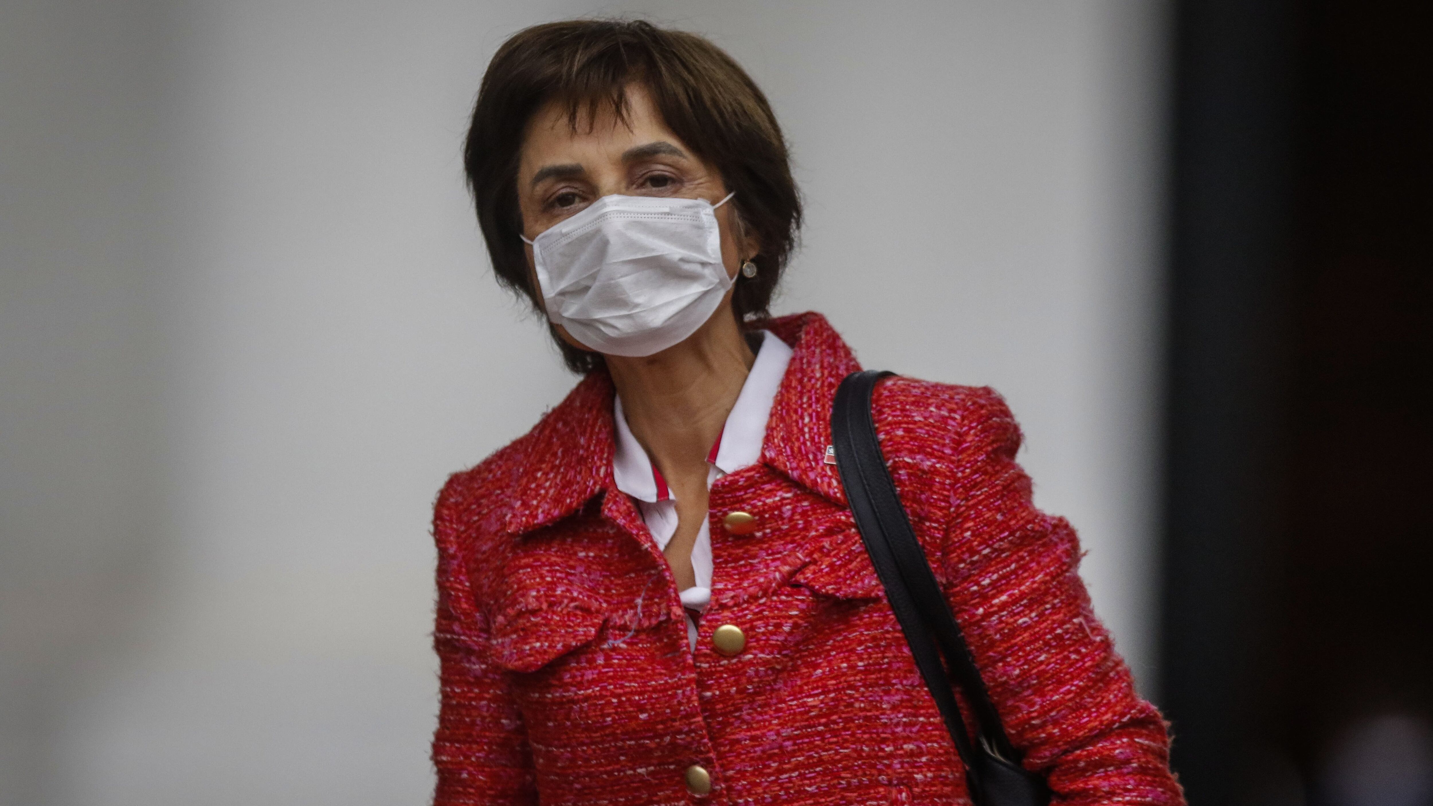 6 de mayo del 2020/SANTIAGOPaula Daza, Subsecretaria de Salud, llega al Palacio de La Moneda, para participar de comité de emergencia por el covid 19 que se realiza diariamente, liderado por el Presidente de la Republica.
FOTO: SEBASTIAN BELTRAN GAETE/AGENCIAUNO