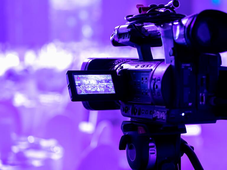 Cayó 30 metros desde la azotea de un bar: confirman muerte de ex participante de “Gran Hermano” y socialité