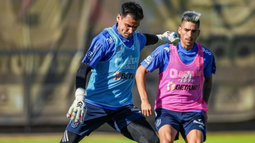 Christopher Toselli entregó su consejo a las dos jóvenes figuras del plantel azul en cuanto a su irregular inicio de temporada.