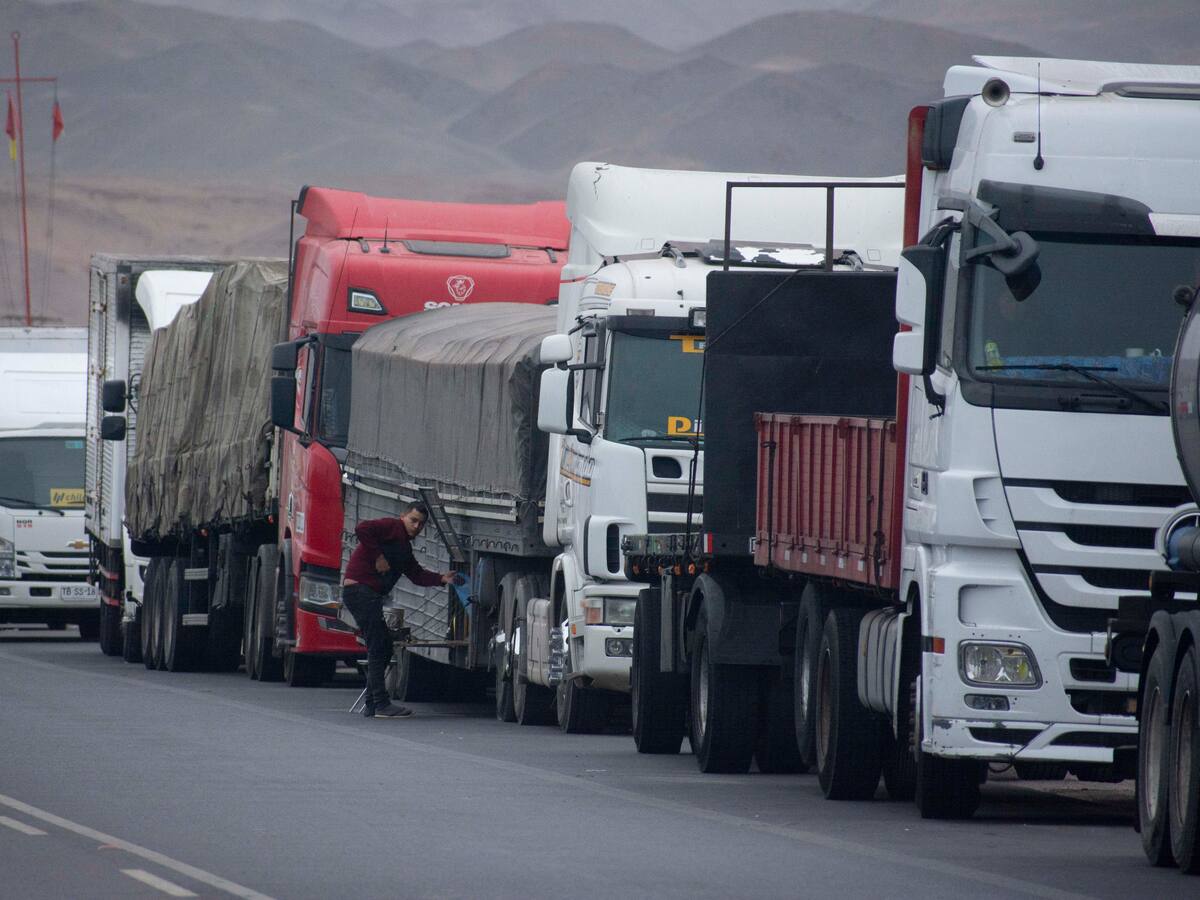 Camioneros descartan paro ante alza de combustibles: “Nuestro compromiso es mantener la cadena de abastecimiento”