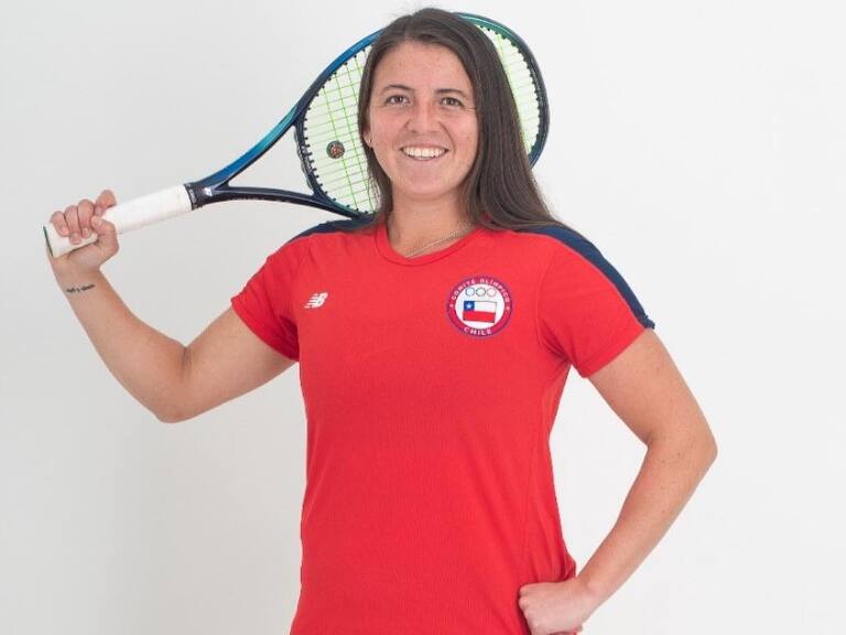 Fernanda Labraña se ilusiona con ganar medalla en el tenis de Santiago 2023: "Siempre que juego por Chile me gusta estar en el podio"