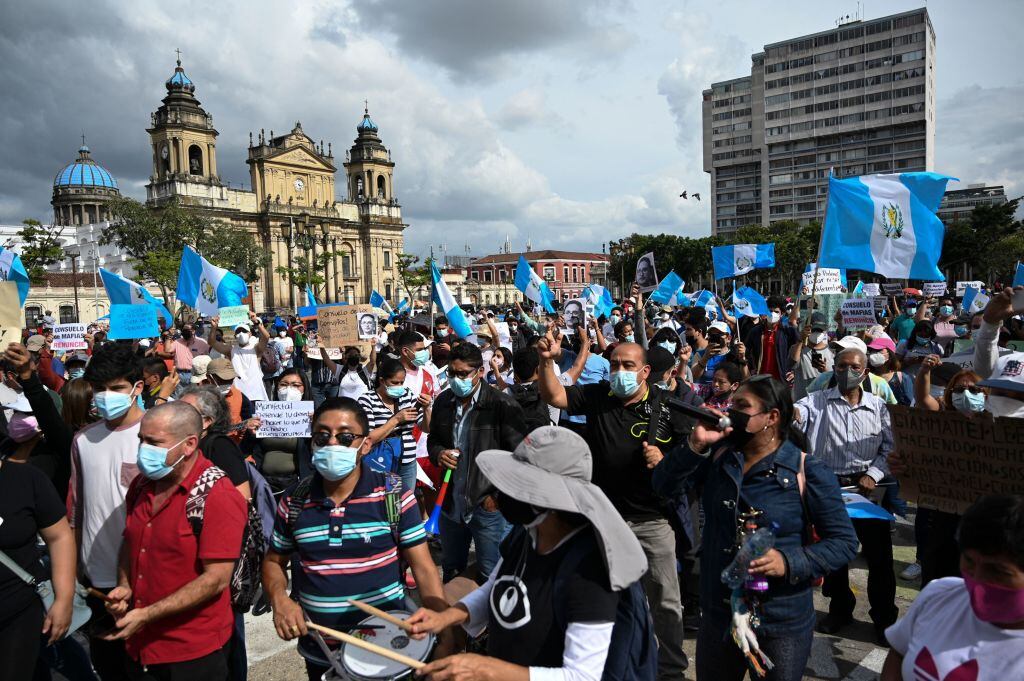 Protestas en Guatemala exigen la dimisión del mandatario