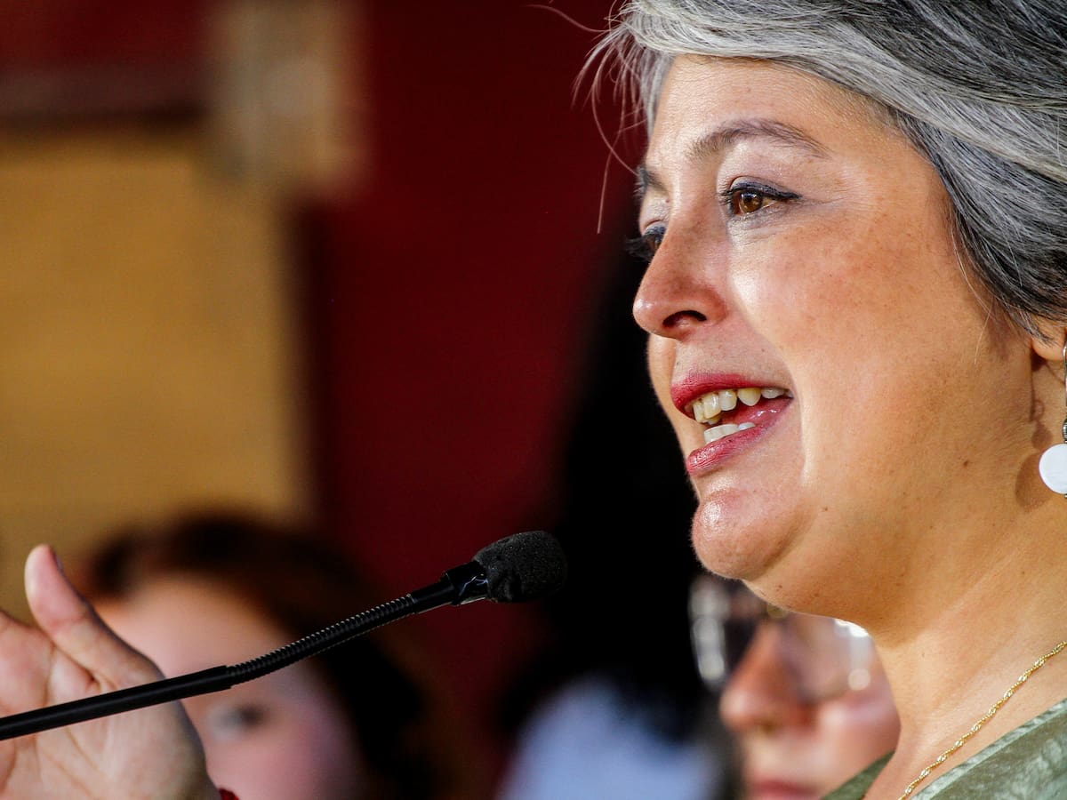 La jugada de Jeannette Jara para aplacar críticas internas por demora en el programa de gobierno