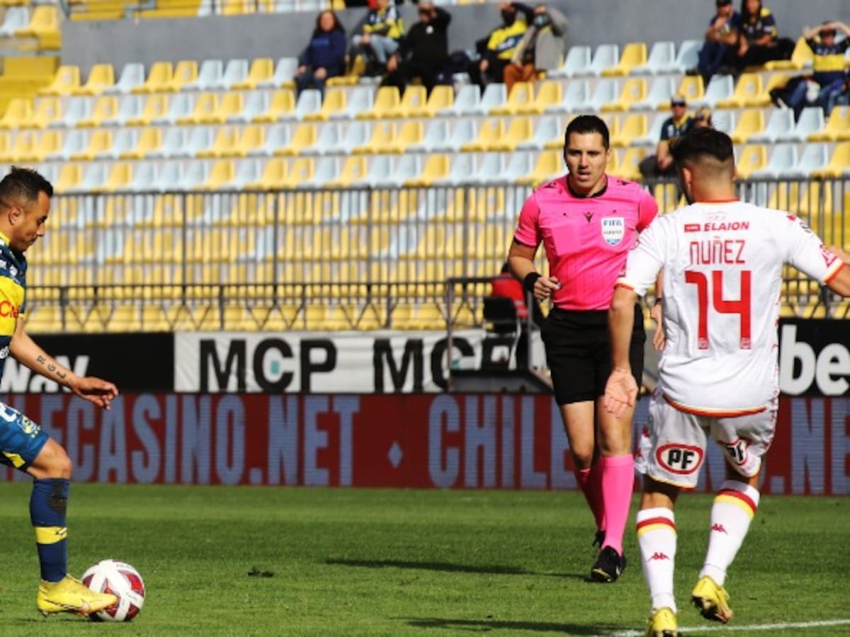 En Unión Española arremeten contra árbitro Garay: «Cobró todo para Everton, ensució el partido»