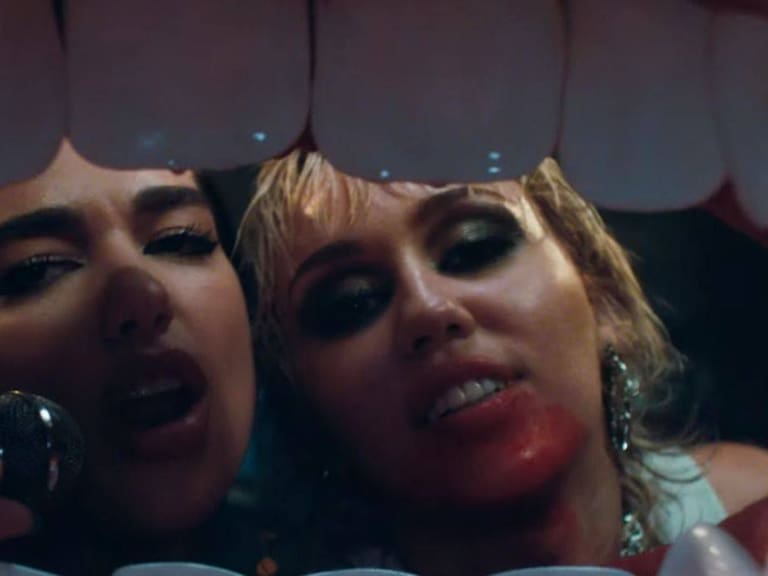 Garbage acusó a Miley Cyrus y Dua Lipa de plagiar «descaradamente» a Dream Wife con su nuevo videoclip