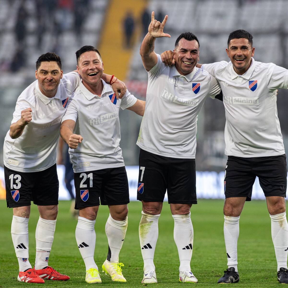 “Puede servir...”: Paredes apunta al parón por el Mundial Sub 20 para una mejoría en Colo Colo