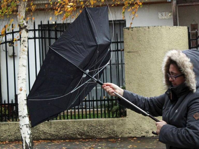 Vientos de hasta 100 KM por hora: DMC emite aviso para seis regiones