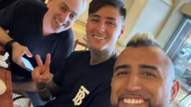 El emotivo mensaje de Arturo Vidal a Fernando Felicevich: "Cuando estuve solo siempre estuviste a mi lado apoyándome"