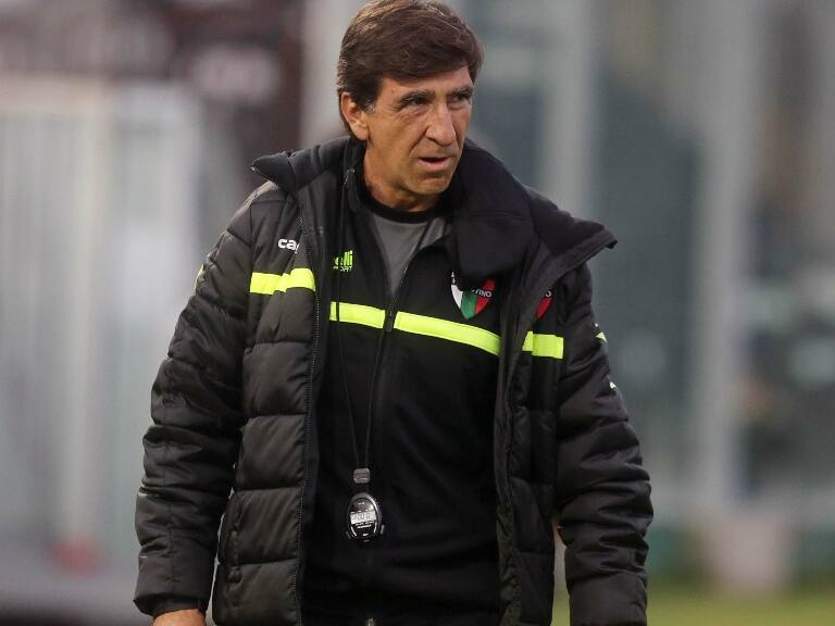 Gustavo Costas se despreocupa del presente de la U: "No debemos pensar con quien jugamos"