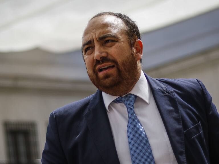 14 de enero del 2020/SANTIAGOEl Presidente de la Democracia Cristiana, Fuad Chahin, se reúne con el ministro de Desarrollo Social. Fuad Chahin, el presidente de la Democracia Cristiana, se retira tras finalizar la reunion.
FOTO: SEBASTIAN BELTRAN GAETE/AGENCIAUNO