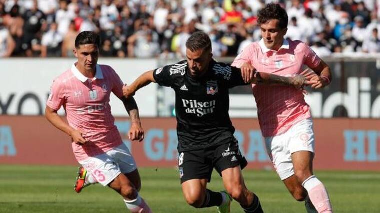 Gabriel Costa entregó la clave del liderato de Colo Colo: "Hemos sacado ventajas en los partidos físicamente"