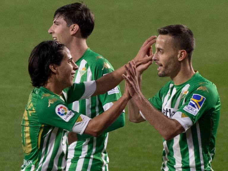 Sergio Canales of Real Betis Balompie celebrate a goal during the La Liga Santander match between Real Betis and Rea Celta de Vigo at Estadio Benito Vilamarin in Sevilla, Spain. (Photo by DAX Images/NurPhoto via Getty Images)