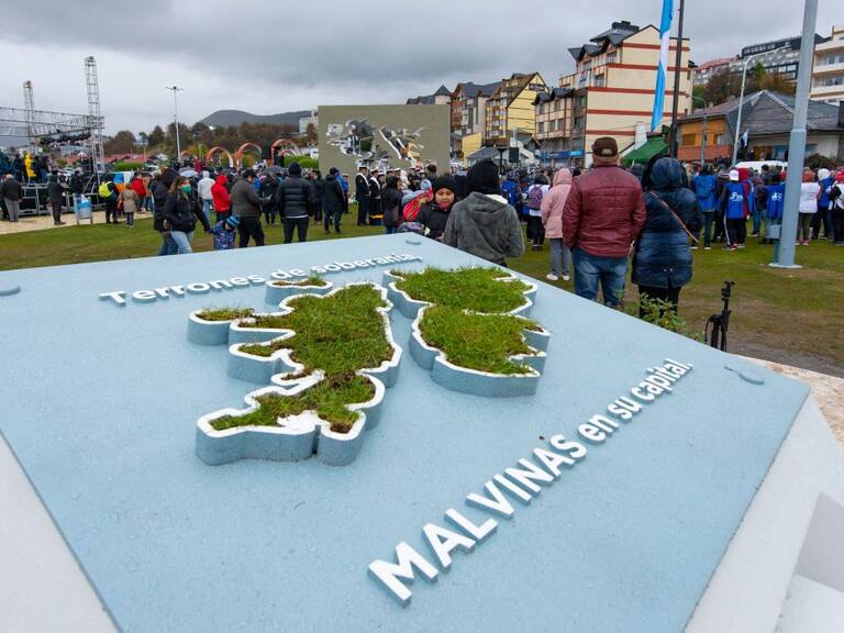 Homenaje a los veteranos que pelearon en Malvinas por Argentina