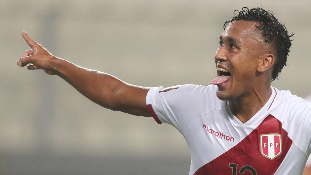 Renato Tapia es baja de última hora en Perú para enfrentar a Chile